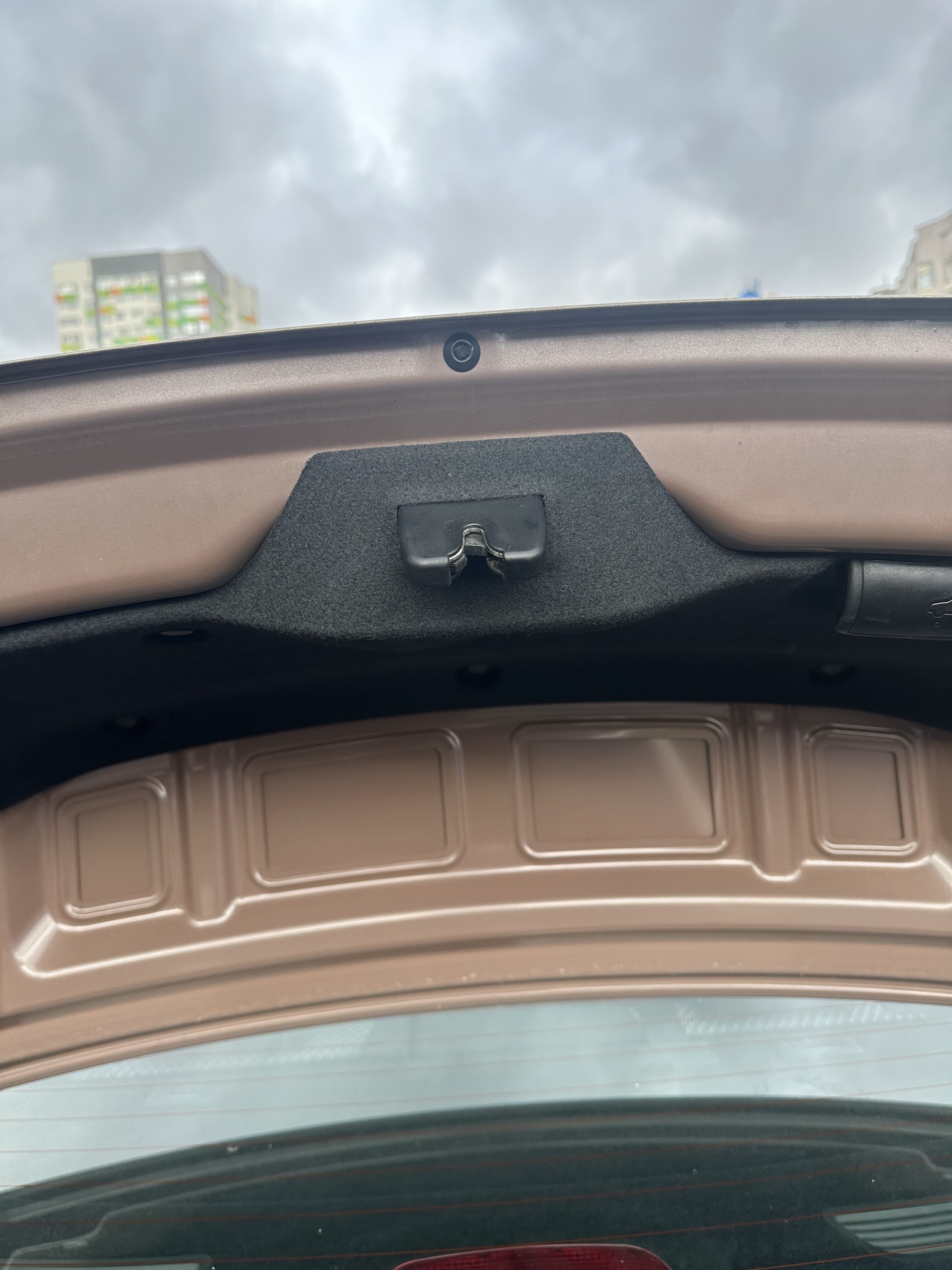 Ремонт замка Багажника