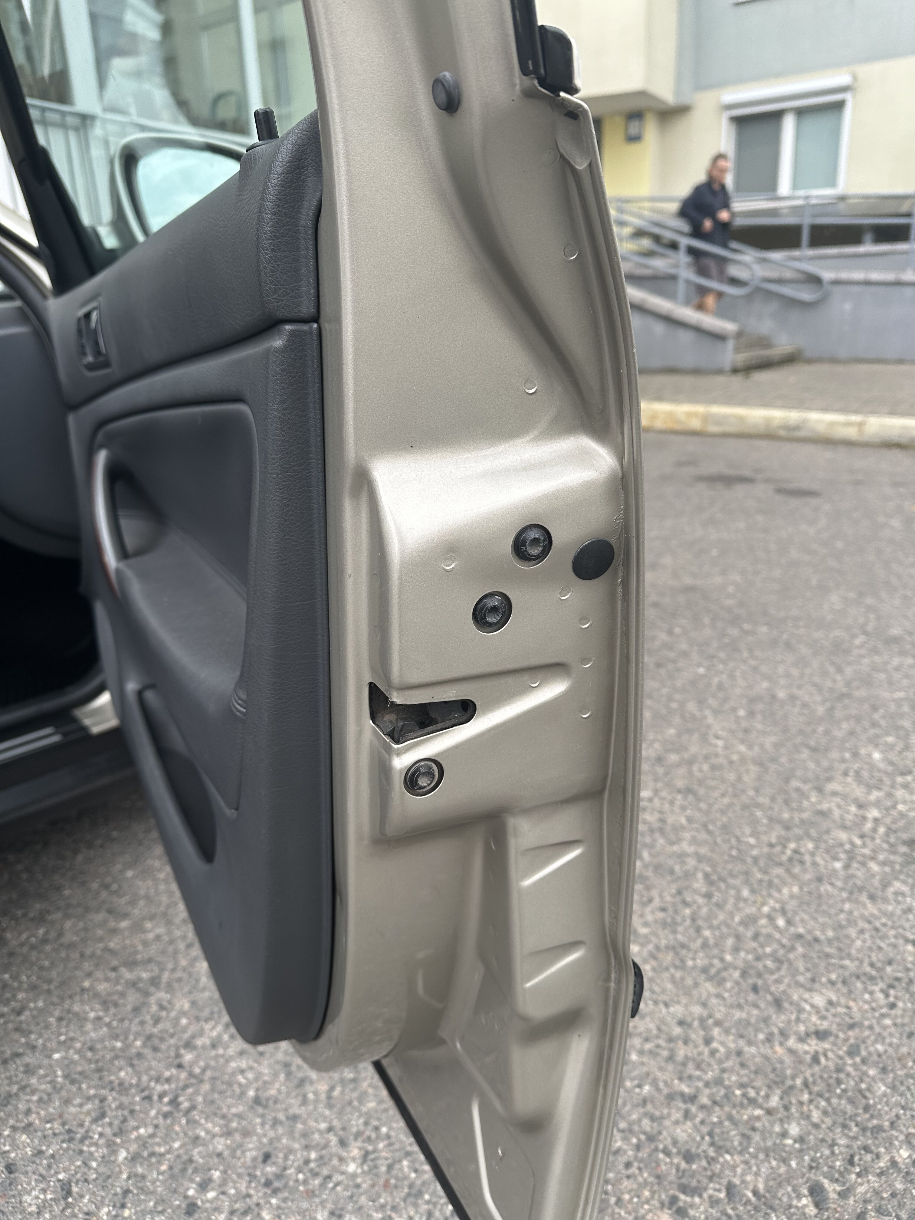 Ремонт замка Дверей