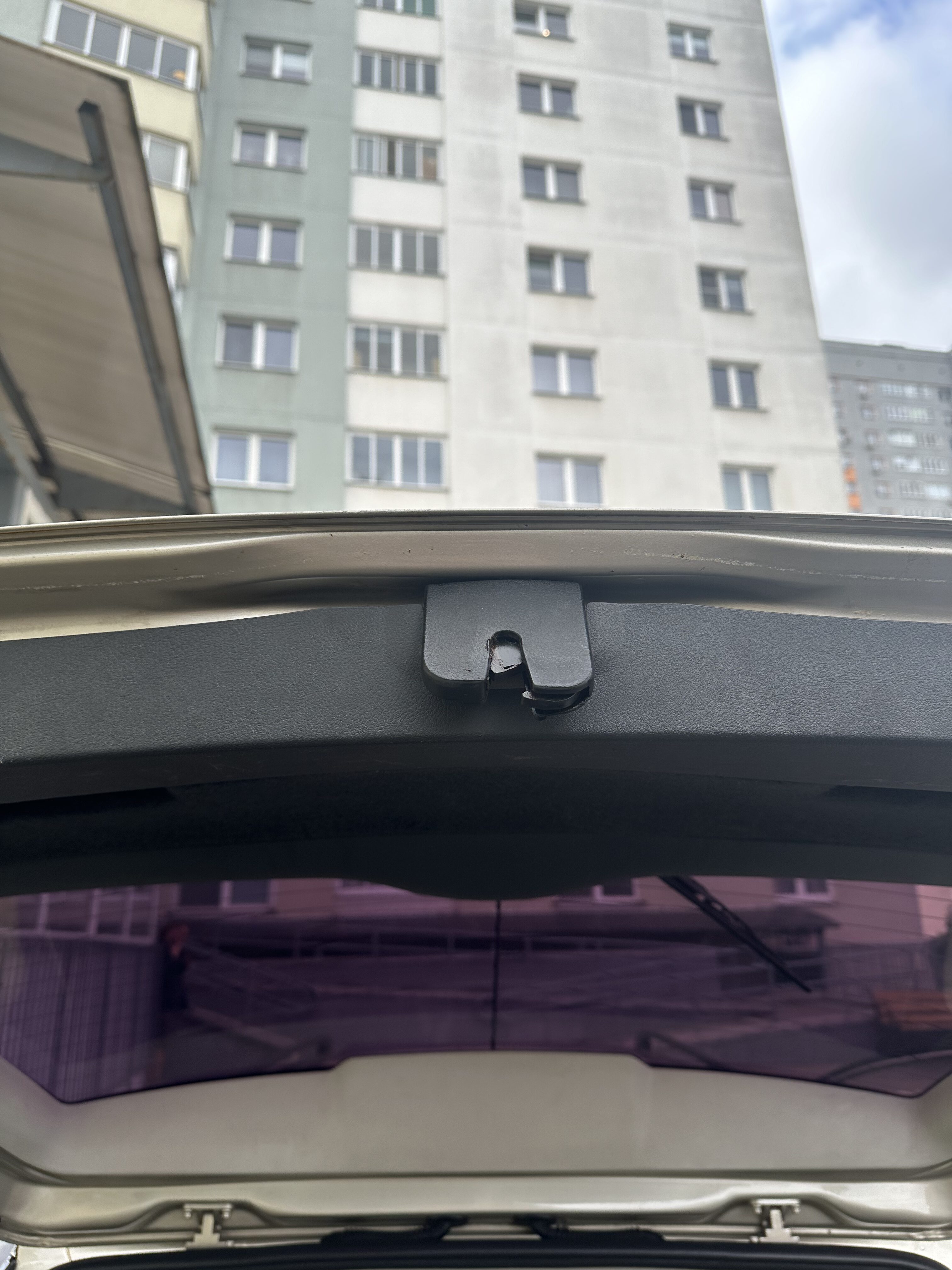 Ремонт замка Багажника